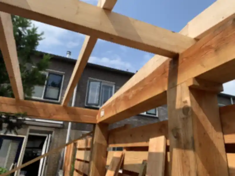 Maatwerk houtconstructie uitgevoerd door Atelia