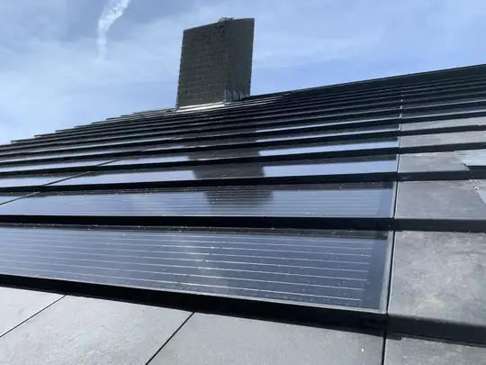Zonnedakpannen in Assen